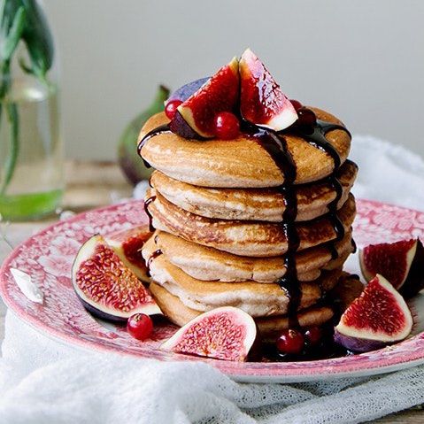 Pancakes with figs.